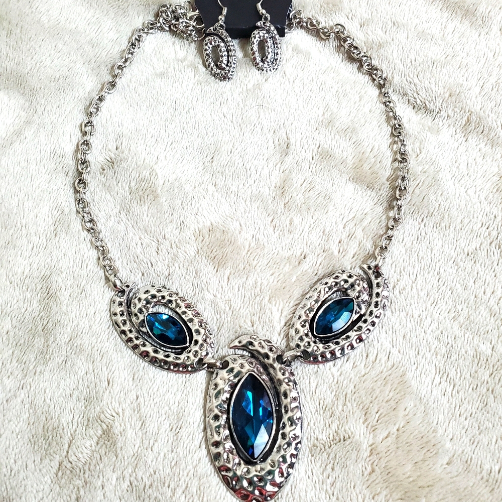 ⚜️(3/$10) NWT Paparazzi Necklace/Earring Set